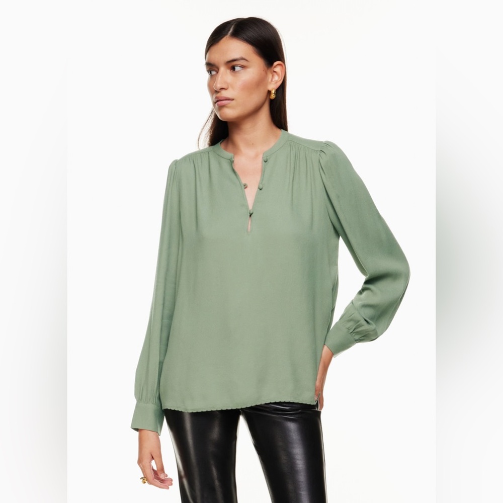 New without tag Aritzia blouse size S